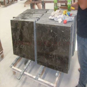 Mramorna pločica tamnog imperatora