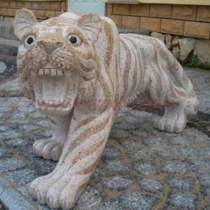 Tigar žuta granitna skulptura