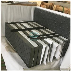 Taktilno popločavanje od crnog granita