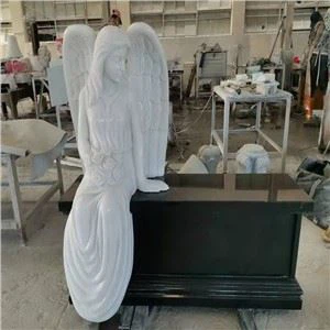 Memorijal anđela od bijelog žada